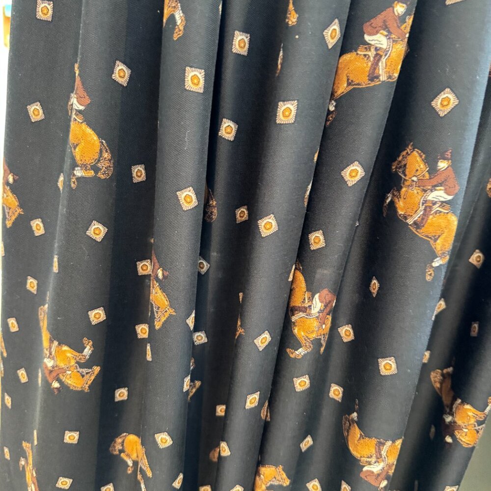Chaus Equestrian Horse Pleated Long Skirt - Picture 6 of 12